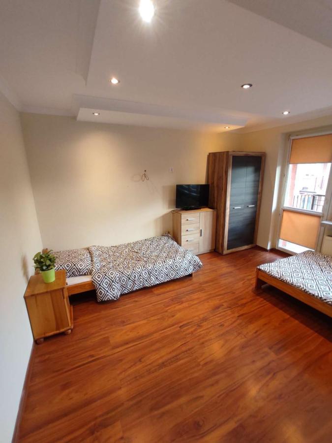 Sloneczne Pokoje Apartment Gliwice Ngoại thất bức ảnh